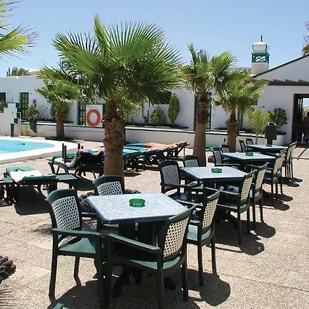 Las Marinas * Tías
